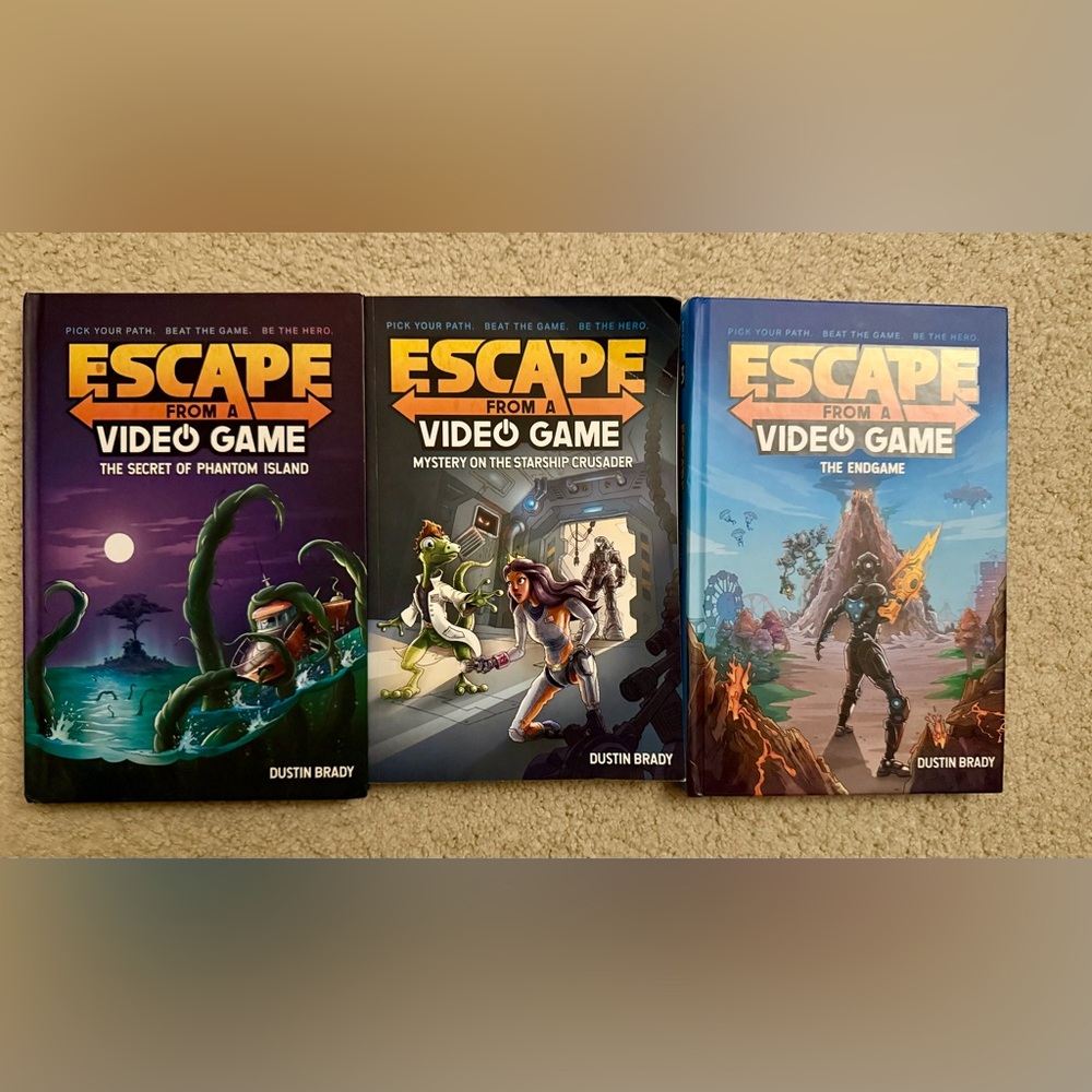 📕 3 book bundle from kids series novel “Escape from a video game” (Dustin Brady)